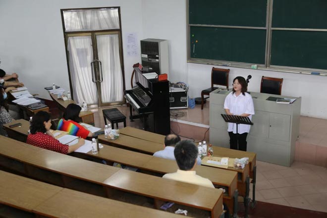 ������ѧԺ����ʥ�ֱ��ƺ���ѧ������������